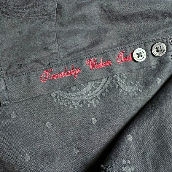 Robert Graham | Men | Black Paisley Contrast Textured Button Up Shirt | Size XL - Picture 11 of 12